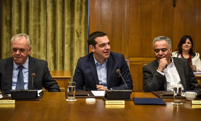 Πλήρης διάσταση Τσιπρα-Καμμένου: Χαμηλοί τόνοι από τον Πρωθυπουργό: Κάνω υπομονή – Περιμένω την απελευθέρωση των Ελλήνων στρατιωτικών – Δεν απειλούμε κανέναν!